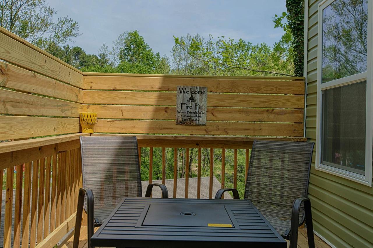 Family Oasis W/ Loft & Firepit: Convenient * Asheville